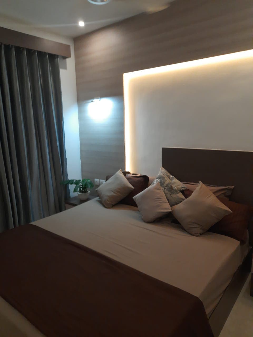 Central Rooms
